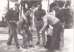 pétanque dans le parc.jpg